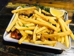 主厨特选美式风味炸鸡翅配薯条-MIKAKU(万达广场上海宝山店)