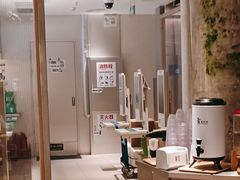 -老乡鸡(上海白玉兰广场店)