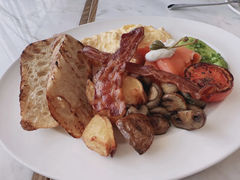 -ROAST coffee & eatery