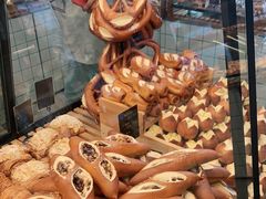 -Dough&Joe团憩(瑞虹天地月亮湾店)