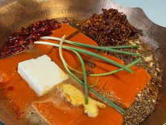 -墨居上隐·院子里火锅(峨眉店)