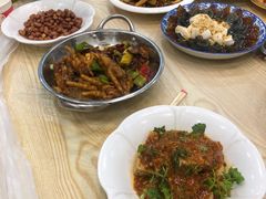 -江城燕子大排档(江汉路步行街店)