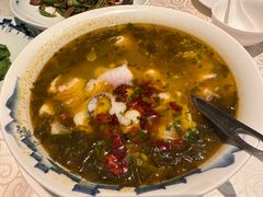 椒麻酸菜鱼-杭州香格里拉·香宫中餐厅