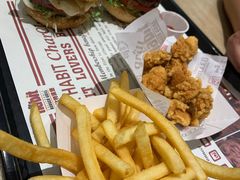 -The Habit Burger Grill 哈比特汉堡(爱琴海店)