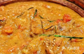 Mountain Beyond Oil-Braised Chicken