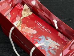 -Laderach 莱德拉(上海环贸iapm店)