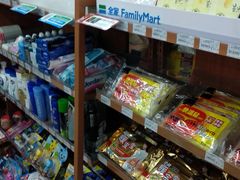 -全家便利店(东直门店)