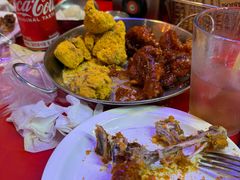 -BHC炸鸡(明洞总店)