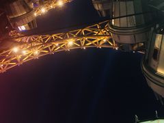 -影汇之星8字形摩天轮