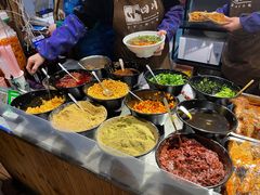 -爆炸头阿姨小四川正宗川味小吃(无任何分店)