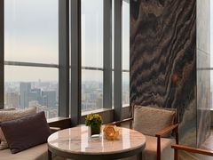 靠窗位-悦厅·下午茶(杭州柏悦酒店)