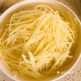 我拿手的主食菜谱青椒土豆丝