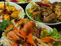-山城鼎重庆老火锅(西安钟楼店)