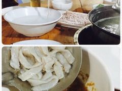 -章记正宗南岗鱼蛋火锅