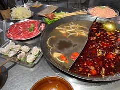 -鹿鸣山草本茶香火锅(园西路店)