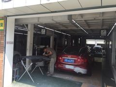 -蜂鸟快修喷漆钣喷汽修旗舰工厂(军工路店)