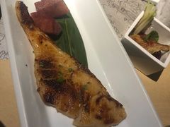 -穹六人间 people 6(岳阳路店)