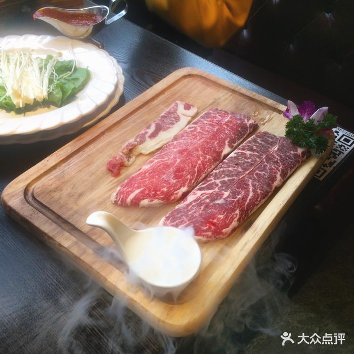 牛岛炭火烤肉极品牛小排图片 第11张