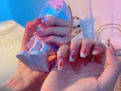 -艾珂·美甲美睫