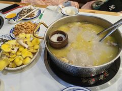 -朴小妹人参鸡汤火锅(长白山万达店)