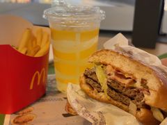 -麦当劳(番禺易发商业街店)