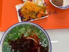 -陆元丰·兰州纯汤牛肉面(自强西路店)