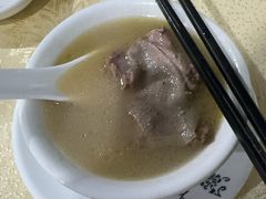 -红旗山庄(圭峰山店)