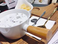 椰奶紫米银耳羹-炖物24章·顺时轻养茶(杭州大厦店)