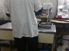 -黄阿姨锅贴大王(万航渡路店)