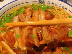 -镇南锅盖面馆(解放路店)