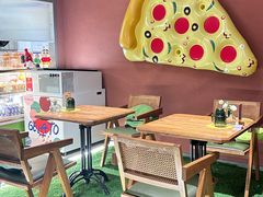 -Dragon Pizza•圆脸龙披萨·牛排餐厅