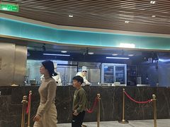 -金马门国际美食百汇(珞喻路店)