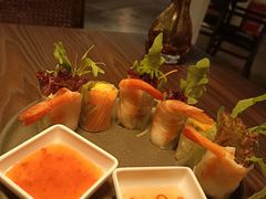 越南传统生包鲜虾春卷-来龙里 精致 东南亚餐室(万象城店)