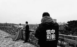 -雪中彩影婚纱摄影·微光艺术中心