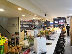 -百品聚旋转火锅(万德庄店)