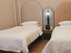 -广州天河体育中心美居酒店