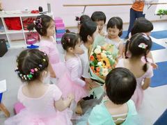 -予荷舞蹈(盛景校区)