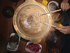 -天成·潮州牛肉脆肉鱼生蚝自助火锅