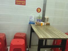 -猪脚洪隆江猪脚饭
