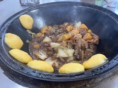 -粘豆包柴火铁锅炖