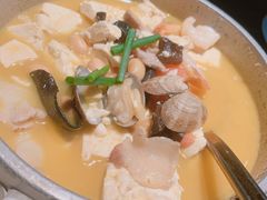 剁椒海鲜炖豆腐-望湘园·洞庭渔宴(浦江欢乐颂店)