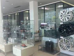 -上海宝信宝马4S店