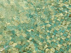 -涨巢·潮玩水疗局