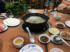 -濠轩阁特色生蚝火锅(水湾路店)
