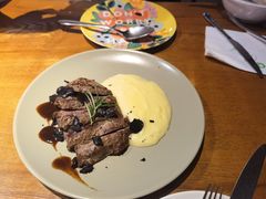 -JINNS锦时 steak&pizza(浸信会礼拜堂旧址店)