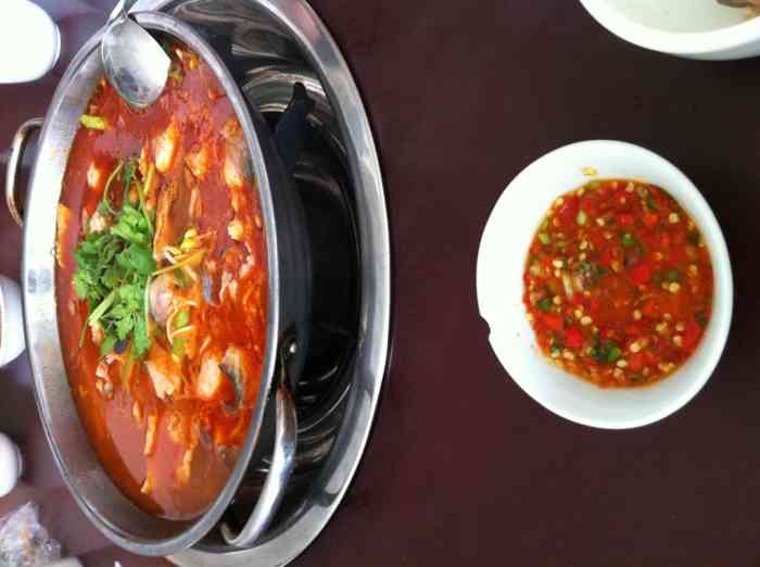 乌江片片鱼火锅-"自驾从云南往广西方向走,开了一天车临时决.