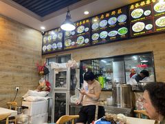 -汕头辉记肠粉王(悦邻荟店)