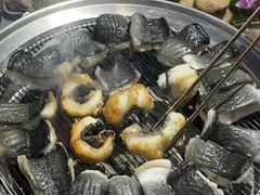 -围炉肉舍•炭烤活鳗•丹东海鲜烤肉(步行街店)