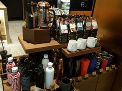 零售区-星巴克臻选(北京颐堤港中心第二店)