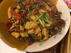 -胡胜锐辣椒炒肉(河北店)